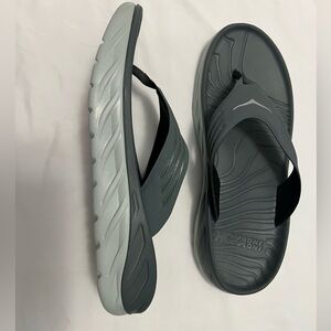 Hoka Men’s flip-flops size 11